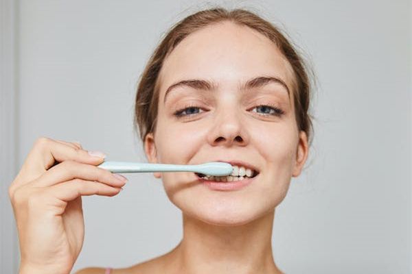 冲牙器会导致牙齿萎缩吗牙龈萎缩可不可以恢复
